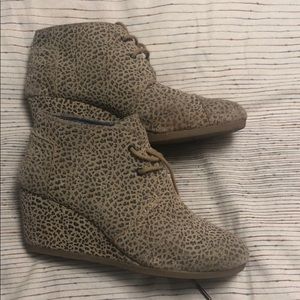 Tom’s wedges/booties